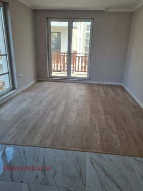 Обява Продава 2-СТАЕН,град Варна, к.к. Св.Св. Константин и Елена