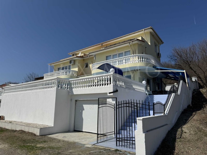 Продава КЪЩА, област Добрич, гр. Балчик • 520000 € / 1017031.60 лв. • 93056393 1 — Holmes.bg Продава КЪЩА, област Добрич, гр. Балчик • 520000 € / 1017031.60 лв. • 93056393 1