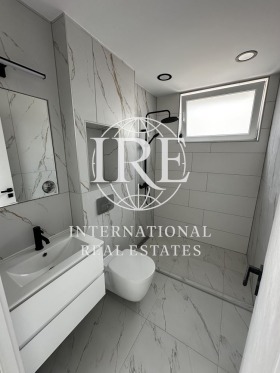 Обява Продава КЪЩА,гр. Балчик, област Добрич