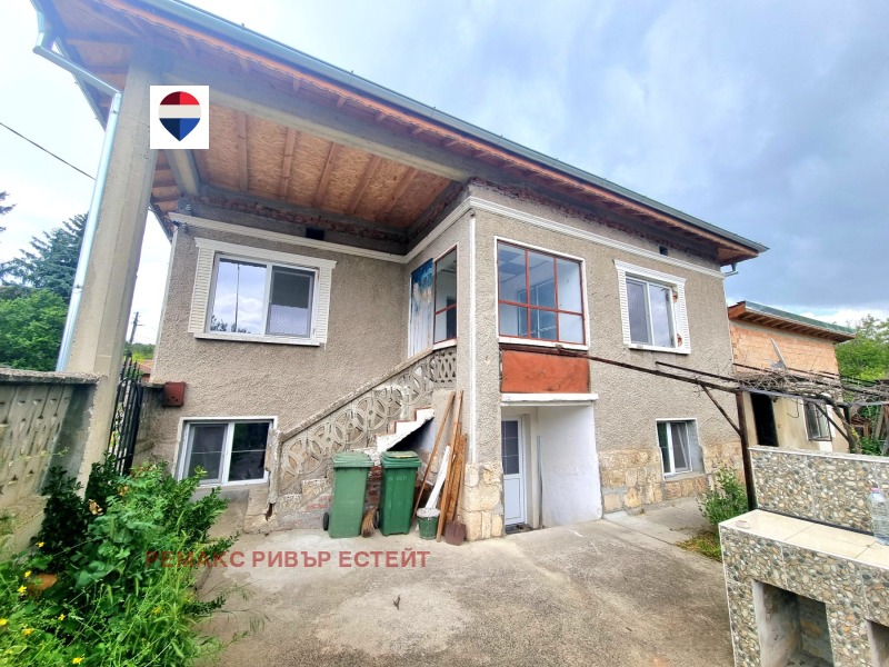 Продава КЪЩА, област Русе, с. Червена вода • 87500 € / 171135.12 лв. • 31522854 1 — Holmes.bg Продава КЪЩА, област Русе, с. Червена вода • 87500 € / 171135.12 лв. • 31522854 1