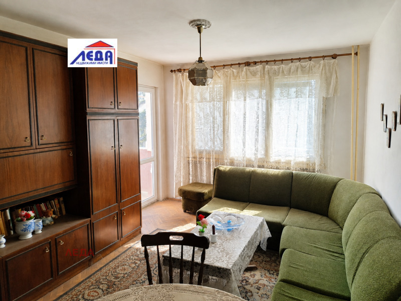 Продава 3-СТАЕН, град Плевен, Сторгозия • 145000 € • 45582283 1 — Holmes.bg Продава 3-СТАЕН, град Плевен, Сторгозия • 145000 € • 45582283 1