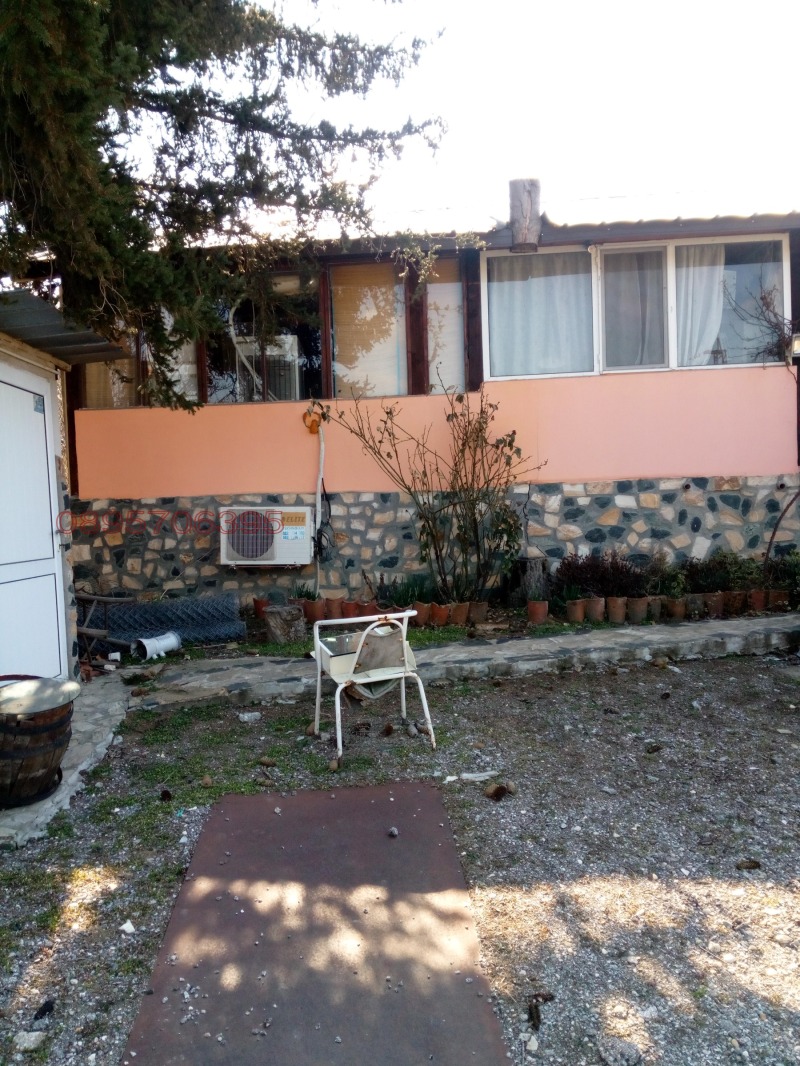 Продава КЪЩА, област Силистра, гр. Тутракан • 26000 € • 15833998 1 — Holmes.bg Продава КЪЩА, област Силистра, гр. Тутракан • 26000 € • 15833998 1