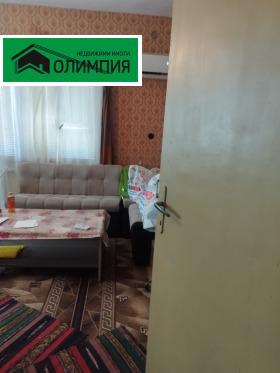 Продава Къща, с. Баница