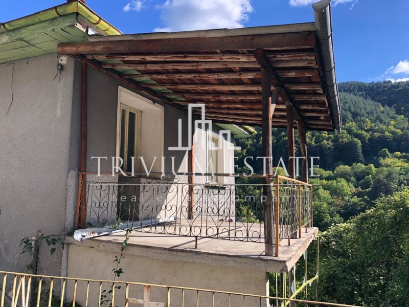 Продава КЪЩА, област Смолян, с. Орехово • 35000 € • 97558699 1 — Holmes.bg Продава КЪЩА, област Смолян, с. Орехово • 35000 € • 97558699 1