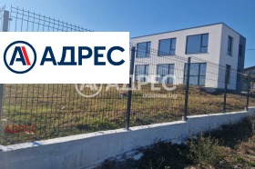 Продава Къща, с. Близнаци
