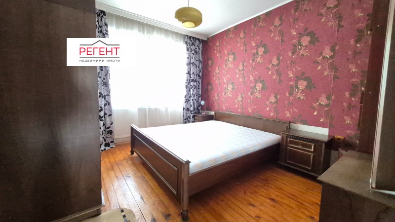 Продава 3-СТАЕН, град Габрово, Бичкиня • 80000 € / 156466.40 лв. • 42984522 1 — Holmes.bg Продава 3-СТАЕН, град Габрово, Бичкиня • 80000 € / 156466.40 лв. • 42984522 1