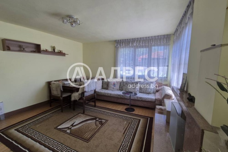 Продава КЪЩА, град Варна, Автогара • 225000 € / 440061.75 лв. • 14896836 1 — Holmes.bg Продава КЪЩА, град Варна, Автогара • 225000 € / 440061.75 лв. • 14896836 1