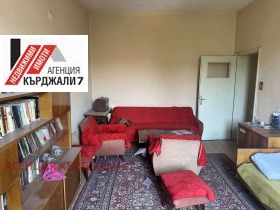 3-СТАЕН, 70 m2 - Holmes.bg 3-СТАЕН, 70 m2