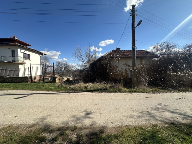 Продава КЪЩА, област Перник, с. Горни Романци • 26000 € • 46731193 1 — Holmes.bg Продава КЪЩА, област Перник, с. Горни Романци • 26000 € • 46731193 1