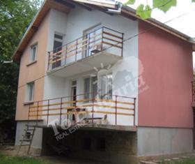 Продажба на имоти в с. Катранджии, област Габрово - изображение 10 