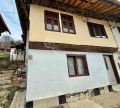 Продава КЪЩА, гр. Елена, област Велико Търново, снимка 1 — Bazar.bg Продава КЪЩА, гр. Елена, област Велико Търново, снимка 1