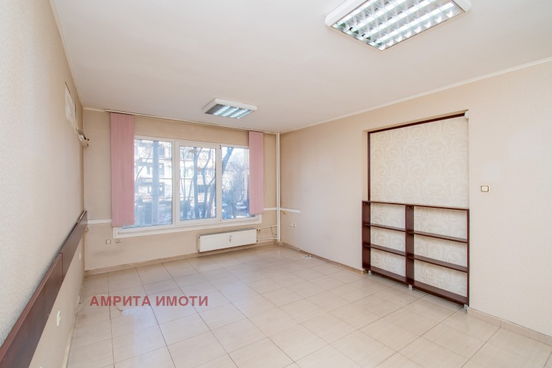 Продава 3-СТАЕН, град София, Център • 308000 € • 91066937 1 — Holmes.bg Продава 3-СТАЕН, град София, Център • 308000 € • 91066937 1