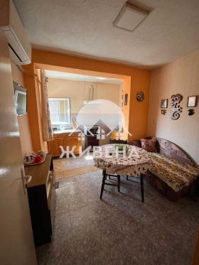 Продажба на четеристайни апартаменти в област Добрич - изображение 7 