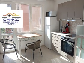 Обява Продава ЕТАЖ ОТ КЪЩА,гр. Балчик, област Добрич