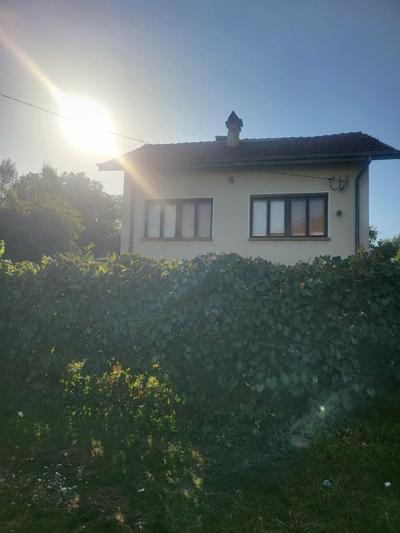 Продава ВИЛА, област Ловеч, гр. Априлци • 92800 € • 30913063 1 — Holmes.bg Продава ВИЛА, област Ловеч, гр. Априлци • 92800 € • 30913063 1