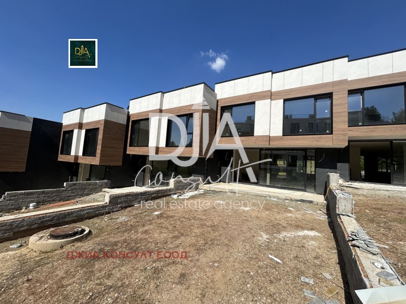 Продава КЪЩА, град София, Бояна • 600000 € / 1173498.00 лв. • 29761052 1 — Holmes.bg Продава КЪЩА, град София, Бояна • 600000 € / 1173498.00 лв. • 29761052 1