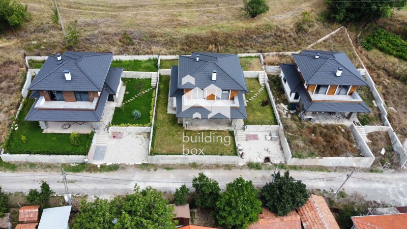 Продава КЪЩА, област Перник, с. Люлин • 360000 € • 98216141 1 — Holmes.bg Продава КЪЩА, област Перник, с. Люлин • 360000 € • 98216141 1
