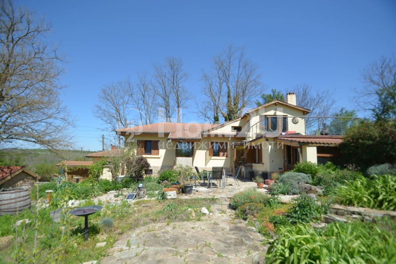 Продава КЪЩА, област Варна, с. Щипско • 181900 € / 355765.48 лв. • 67920939 1 — Holmes.bg Продава КЪЩА, област Варна, с. Щипско • 181900 € / 355765.48 лв. • 67920939 1