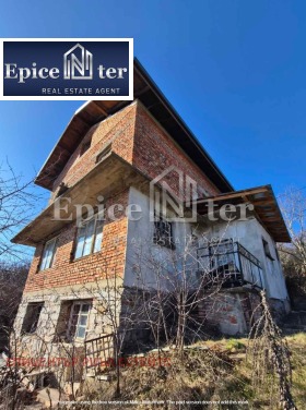 Обява Продава КЪЩА,с. Лобош, област Перник