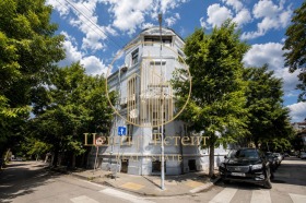 Обява Продава ЕТАЖ ОТ КЪЩА,град Плевен, Идеален център