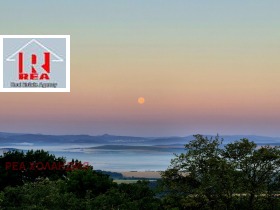 Продава Къща, с. Аврен