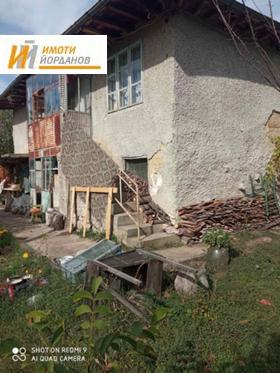 Продажба на имоти в с. Ново село, област Велико Търново - изображение 10 