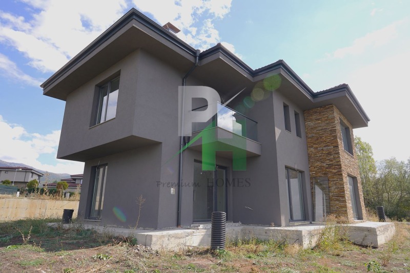 Продава КЪЩА, област Перник, с. Кладница • 538200 € / 1052627.71 лв. • 33433118 1 — Holmes.bg Продава КЪЩА, област Перник, с. Кладница • 538200 € / 1052627.71 лв. • 33433118 1