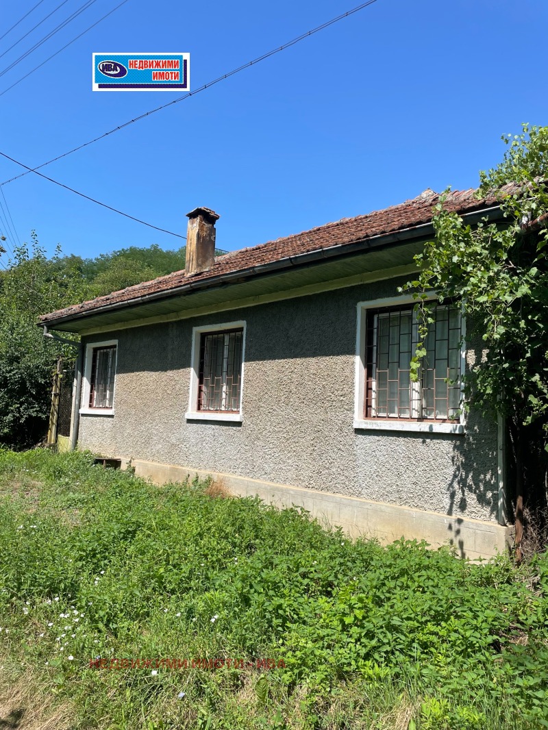 Продава КЪЩА, област Велико Търново, с. Сливовица • 9500 € / 18580.38 лв. • 48505025 1 — Holmes.bg Продава КЪЩА, област Велико Търново, с. Сливовица • 9500 € / 18580.38 лв. • 48505025 1