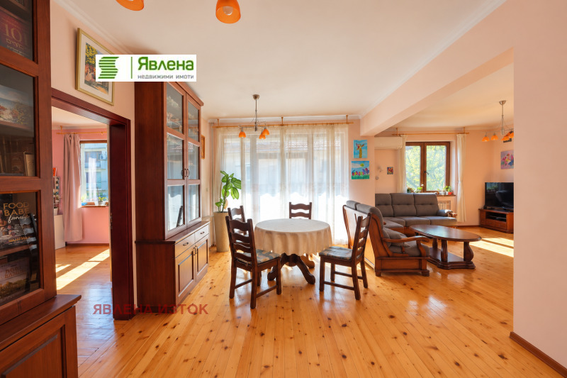 Продава 3-СТАЕН, град София, Изток • 530000 € • 52865969 1 — Holmes.bg Продава 3-СТАЕН, град София, Изток • 530000 € • 52865969 1