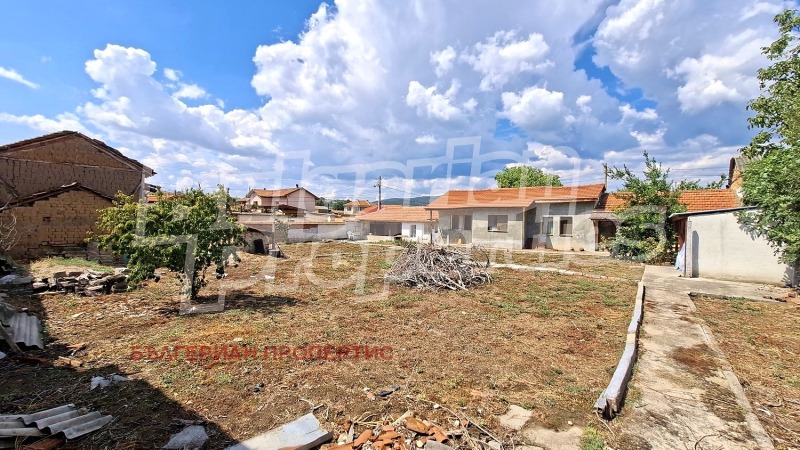 Продава КЪЩА, област Пловдив, с. Старосел • 65000 € • 48837597 1 — Holmes.bg Продава КЪЩА, област Пловдив, с. Старосел • 65000 € • 48837597 1