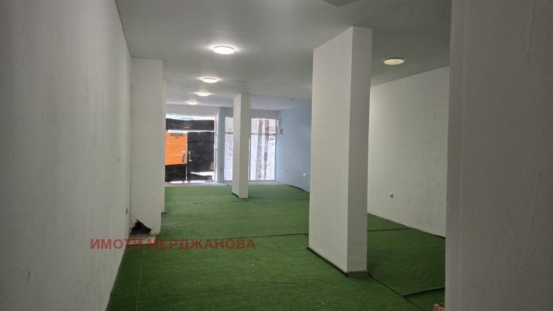 Под наем МАГАЗИН, град Стара Загора, Три чучура - север • 650 € • 70949710 1 — Holmes.bg Под наем МАГАЗИН, град Стара Загора, Три чучура - север • 650 € • 70949710 1