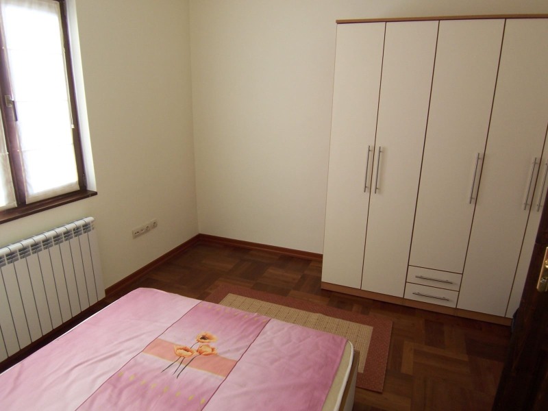 Под наем 3-СТАЕН, град София, Център • 750 € / 1466.87 лв. • 91652348 1 — Holmes.bg Под наем 3-СТАЕН, град София, Център • 750 € / 1466.87 лв. • 91652348 1