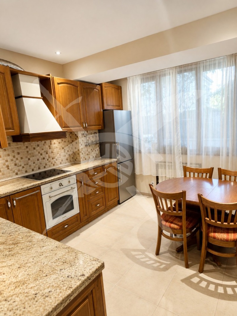 Под наем 3-СТАЕН, град София, Иван Вазов • 800 € • 69124876 1 — Holmes.bg Под наем 3-СТАЕН, град София, Иван Вазов • 800 € • 69124876 1