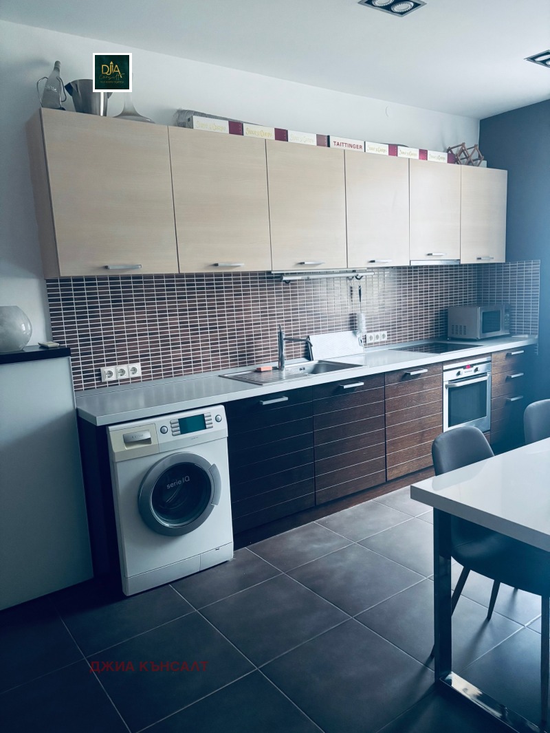 Под наем 3-СТАЕН, град София, Център • 750 € / 1466.87 лв. • 73850258 1 — Holmes.bg Под наем 3-СТАЕН, град София, Център • 750 € / 1466.87 лв. • 73850258 1