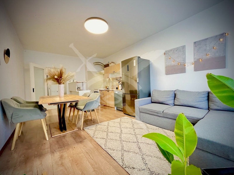 Под наем 4-СТАЕН, град София, Младост 4 • 1375 € / 2689.27 лв. • 64433663 1 — Holmes.bg Под наем 4-СТАЕН, град София, Младост 4 • 1375 € / 2689.27 лв. • 64433663 1