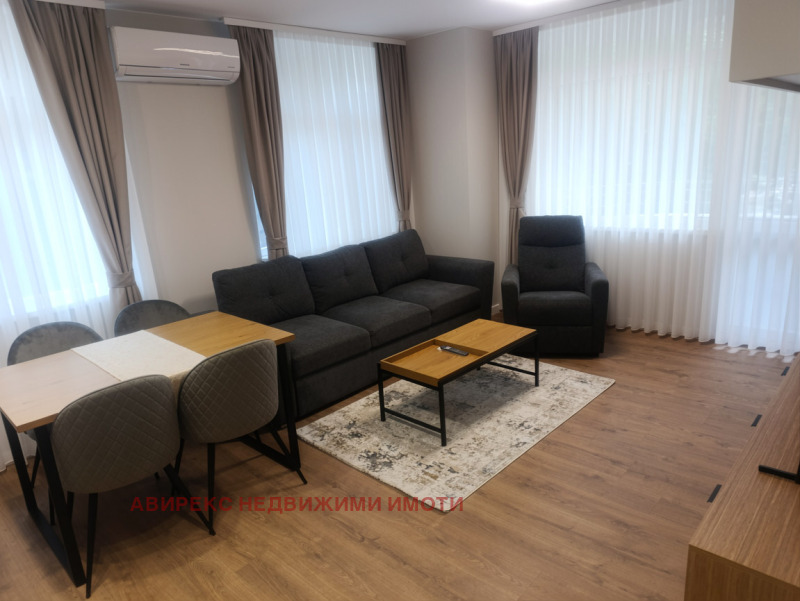 Под наем 3-СТАЕН, град Пловдив, Тракия • 650 € • 12752461 1 — Holmes.bg Под наем 3-СТАЕН, град Пловдив, Тракия • 650 € • 12752461 1