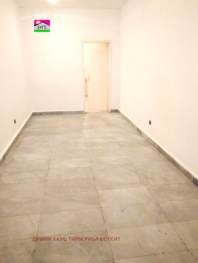 Под наем ОФИС, град София, Оборище • 380 € / 743.22 лв. • 13507172 1 — Holmes.bg Под наем ОФИС, град София, Оборище • 380 € / 743.22 лв. • 13507172 1