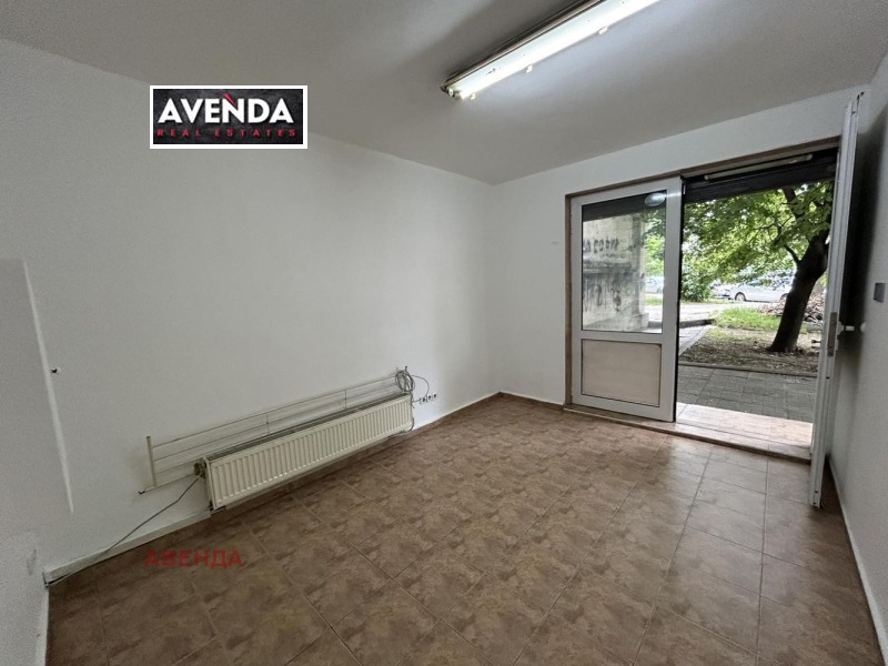 Под наем СКЛАД, град София, Сухата река • 750 € / 1466.87 лв. • 48423682 1 — Holmes.bg Под наем СКЛАД, град София, Сухата река • 750 € / 1466.87 лв. • 48423682 1
