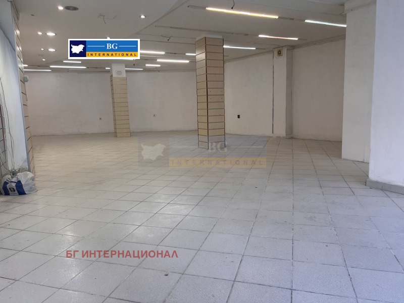 Под наем МАГАЗИН, град Бургас, Център • 900 € / 1760.25 лв. • 30357730 1 — Holmes.bg Под наем МАГАЗИН, град Бургас, Център • 900 € / 1760.25 лв. • 30357730 1