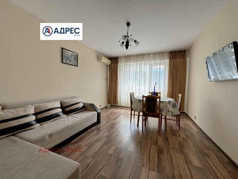 Под наем 3-СТАЕН, град Русе, Дружба 3 • 950 лв. / 485.73 € • 20731560 1 — Holmes.bg Под наем 3-СТАЕН, град Русе, Дружба 3 • 950 лв. / 485.73 € • 20731560 1