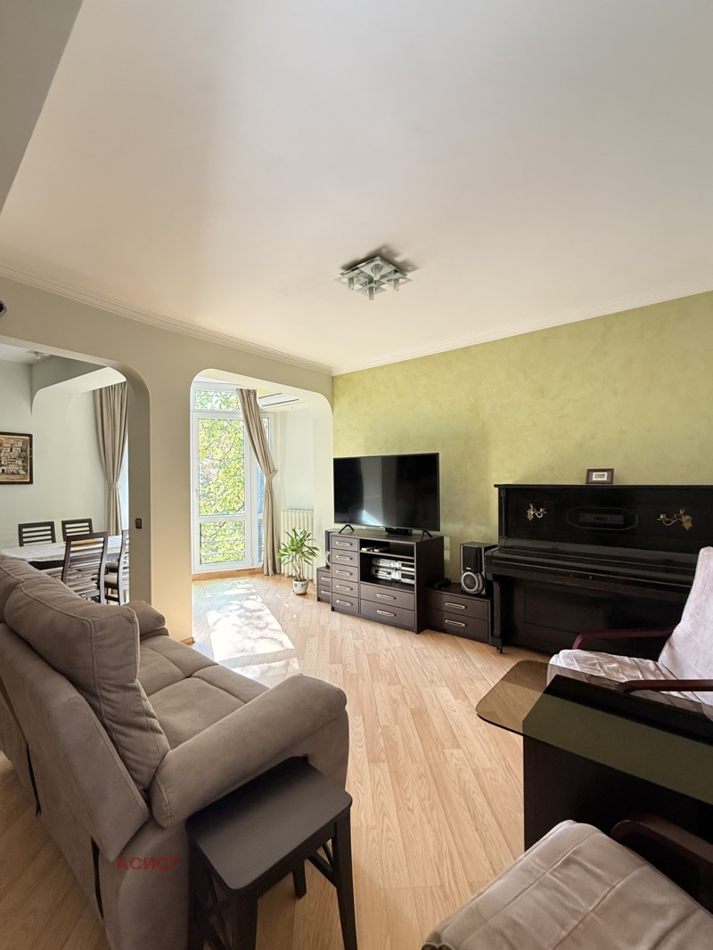 Под наем 3-СТАЕН, град София, Център • 850 € • 55462149 1 — Holmes.bg Под наем 3-СТАЕН, град София, Център • 850 € • 55462149 1