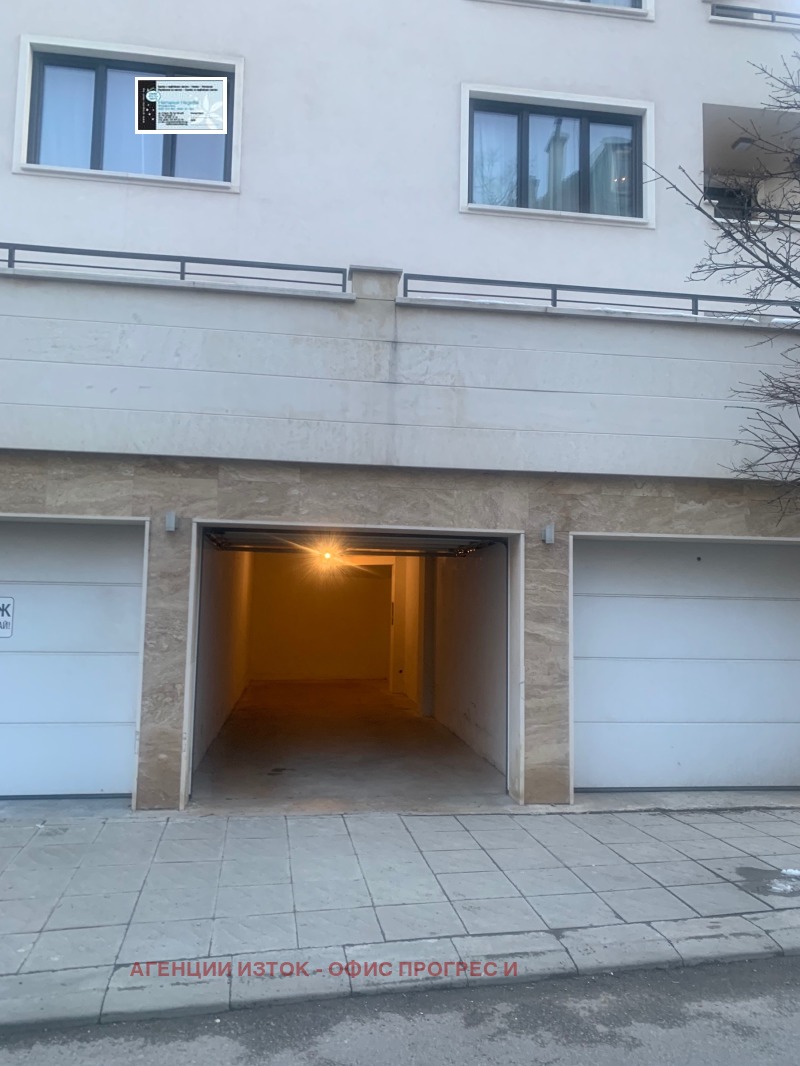 Под наем ГАРАЖ, ПАРКОМЯСТО, град София, Редута • 180 € / 352.05 лв. • 65918274 1 — Holmes.bg Под наем ГАРАЖ, ПАРКОМЯСТО, град София, Редута • 180 € / 352.05 лв. • 65918274 1