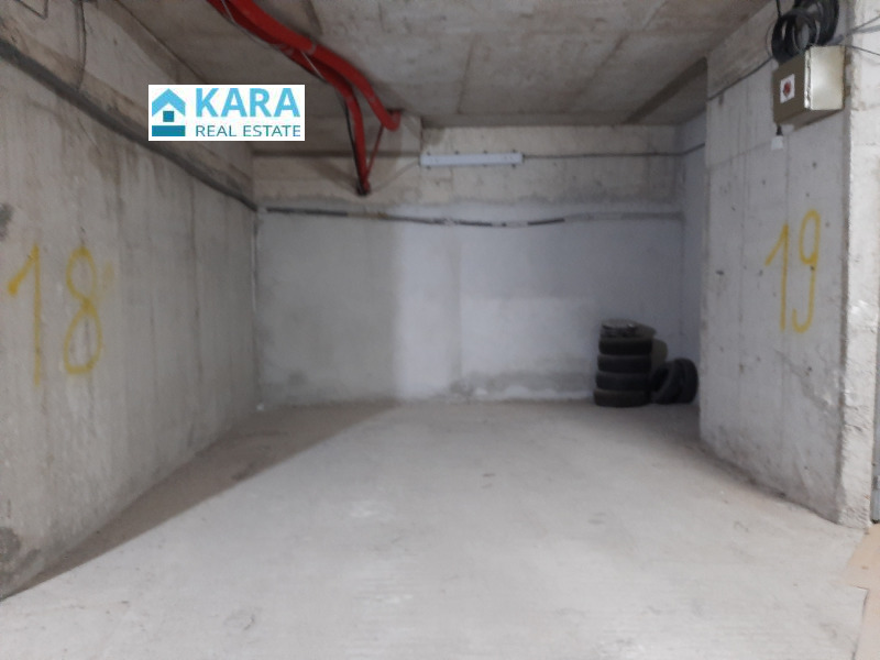 Под наем ГАРАЖ, ПАРКОМЯСТО, град Кърджали, Възрожденци • 50 € / 97.79 лв. • 86363322 1 — Holmes.bg Под наем ГАРАЖ, ПАРКОМЯСТО, град Кърджали, Възрожденци • 50 € / 97.79 лв. • 86363322 1