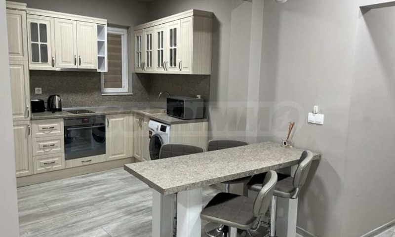 Под наем 3-СТАЕН, град Варна, Гръцка махала • 900 € • 86540855 1 — Holmes.bg Под наем 3-СТАЕН, град Варна, Гръцка махала • 900 € • 86540855 1