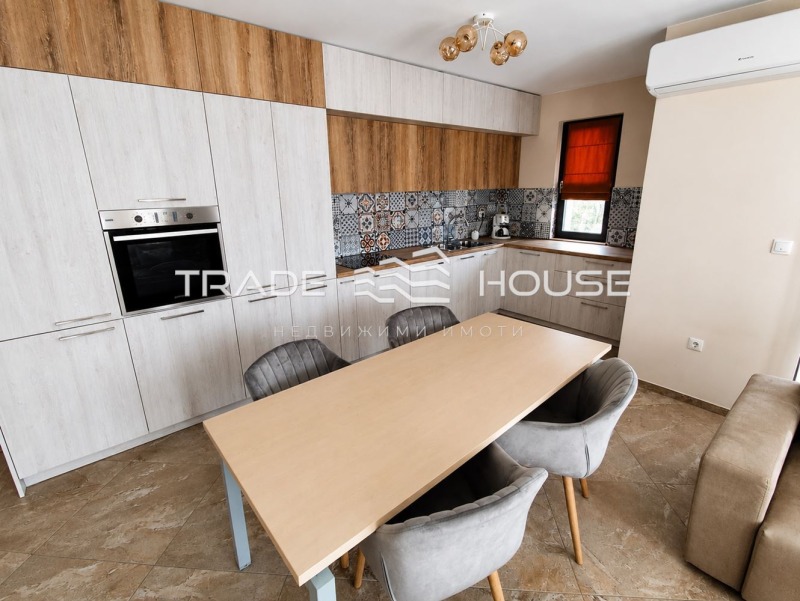 Под наем МНОГОСТАЕН, град Пловдив, Център • 990 € • 30573708 1 — Holmes.bg Под наем МНОГОСТАЕН, град Пловдив, Център • 990 € • 30573708 1
