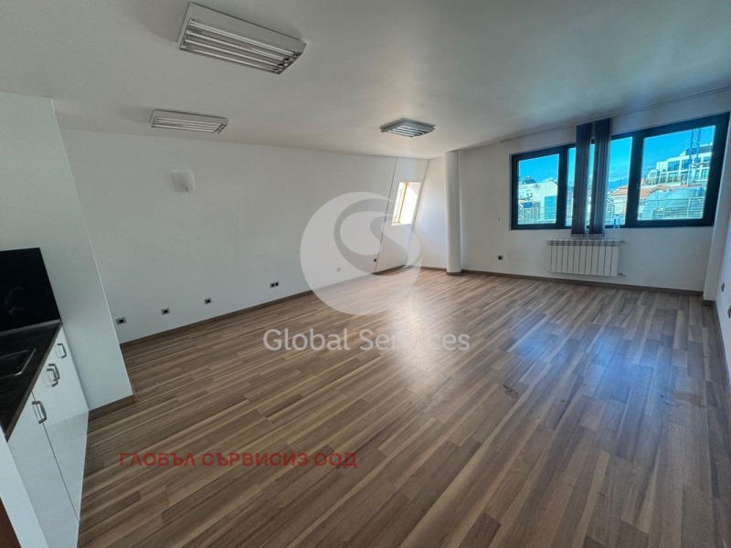 Под наем ОФИС, град София, Център • 800 € / 1564.66 лв. • 77943429 1 — Holmes.bg Под наем ОФИС, град София, Център • 800 € / 1564.66 лв. • 77943429 1