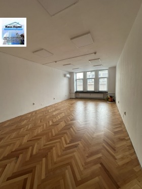 Обява Дава под наем ОФИС,град София, Бъкстон