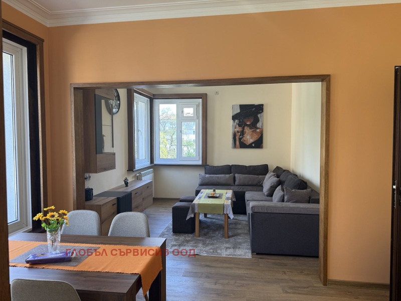 Под наем 2-СТАЕН, град София, Център • 900 € • 60504112 1 — Holmes.bg Под наем 2-СТАЕН, град София, Център • 900 € • 60504112 1