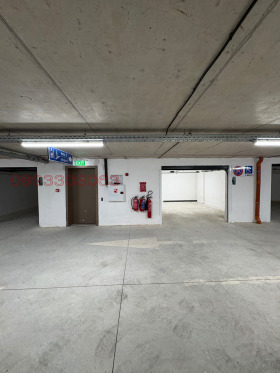 ГАРАЖ, ПАРКОМЯСТО, 21 m2 - Holmes.bg ГАРАЖ, ПАРКОМЯСТО, 21 m2