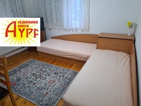 Обява Дава под наем 3-СТАЕН,град Враца, Център>
